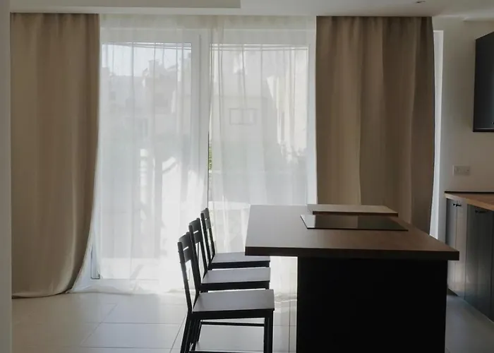 Bright Spacious In The Heart Of Malta Διαμέρισμα *