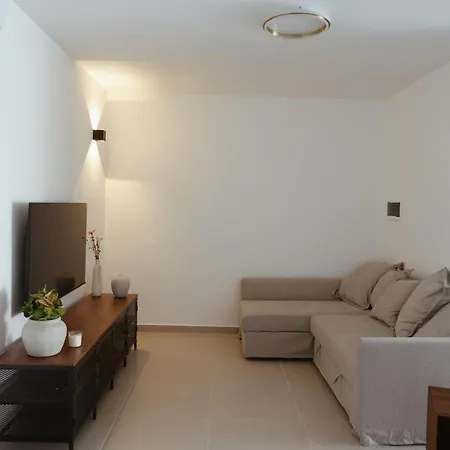 Bright Spacious In The Heart Of Malta *