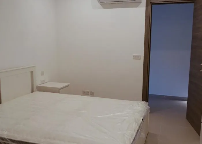 Bright Spacious In The Heart Of Malta Lejlighed
